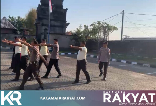 
					Polsek Sukawati Tingkatkan Kesiapsiagaan Satpam, melalui Pembinaan Jasmani dan Pelatihan TPTKP