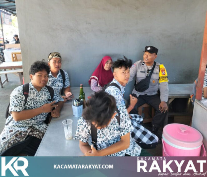 
					Dekat dengan Warga, Bhabinkamtibmas Sumerta Kaja Edukasi Pelajar dan Sosialisasikan Call Center 110
