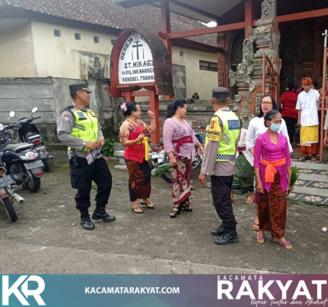
					*Polsek Penebel Atensi Misa Minggu Umat Kristen di Tiga Gereja