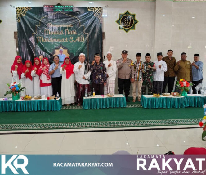 
					Hadiri Tasyakuran Maulid Nabi Muhammad SAW, Bhabinkamtibmas Kel. Dangin Puri Perkuat Silaturahmi dengan Masyarakat