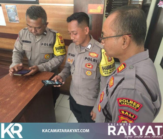 
					*Perkuat Pengawasan Internal, Kapolsek Pupuan Lakukan Pemeriksaan Personel