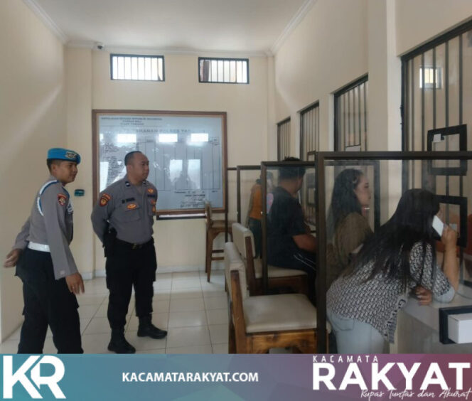 
					*Propam Polres Tabanan Perketat Pengawasan Jam Besuk, Pastikan Keamanan dan Kondisi Tahanan