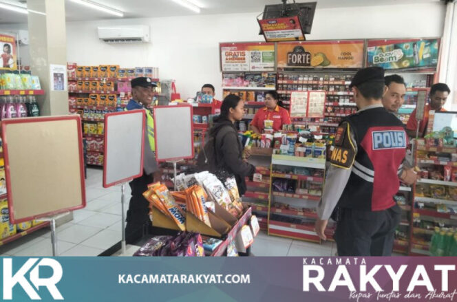 
					*Patroli Dialogis dan KRYD Polsek Selemadeg Timur Ciptakan Situasi Kamtibmas Kondusif