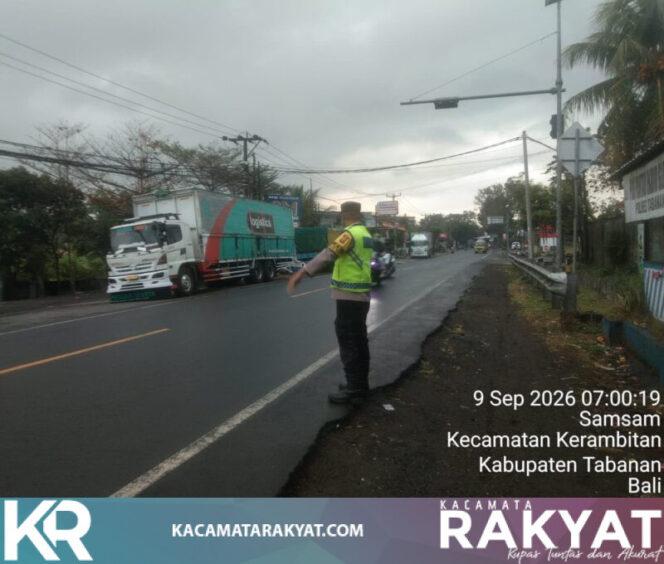 
					*Strong Poin Pagi Polsek Kerambitan, Jaga Kelancaran Arus Lalu-Lintas dan Keselamatan Pengguna Jalan