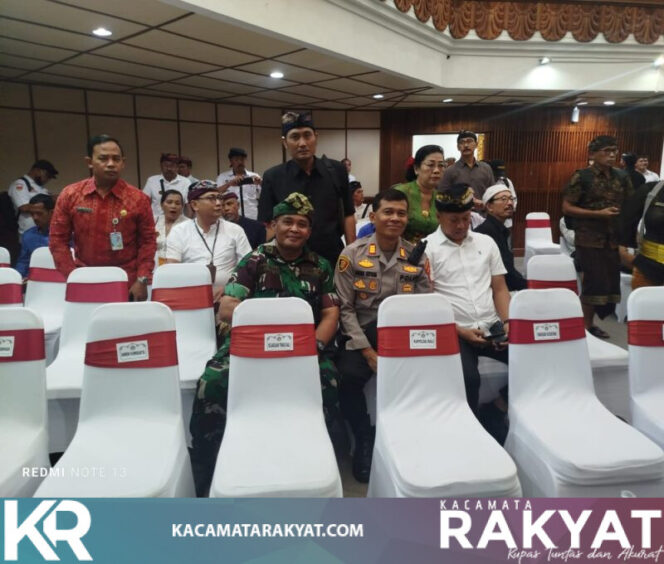 
					Hadiri HUT ke -3 FORGAS Bali, Kapolsek Dentim Dukung Pelestarian Adat dan Budaya Nusantara