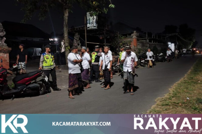 
					Polsek Gianyar Kerahkan 12 Personel Amankan Kampanye Pilkel Serongga, Situasi Tetap Kondusif