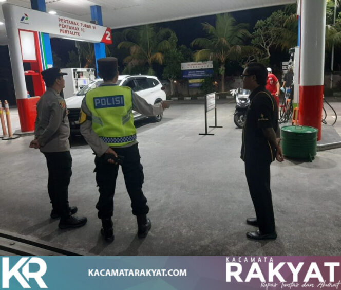 
					*Cegah terjadinya Kriminalitas Pada Malam Hari, Polsek Penebel Laksanakan Patroli Blue Light
