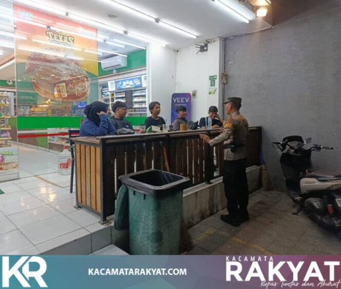 
					Patroli Sambang Kamtibmas, Patroli Polsek Denpasar Cegah Gangguan Kamtibmas