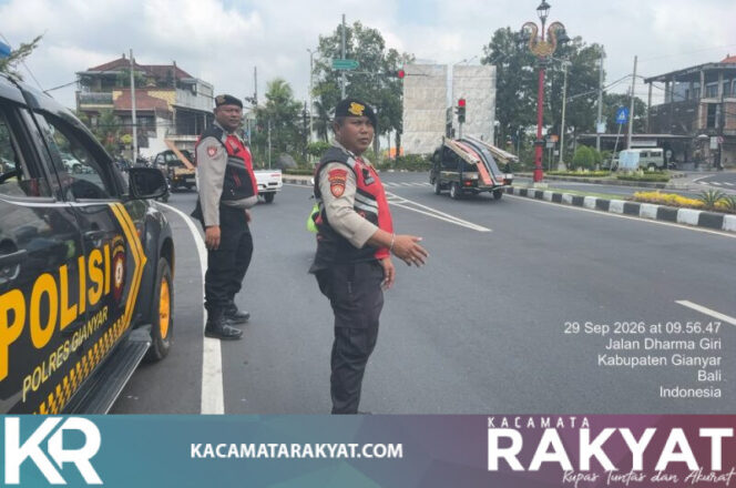 
					Patroli Sat Samapta Polres Gianyar Perkuat Pengawasan di Simpang Dharma Giri