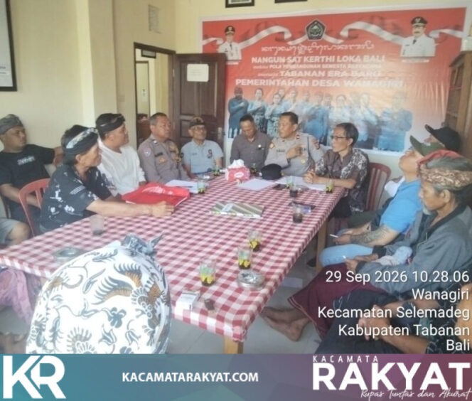 
					*Kapolsek Selemadeg Pimpin Problem Solving Warga Desa Adat Wanagiri