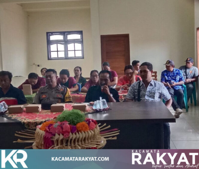 
					**Bhabinkamtibmas Desa Luwus Hadiri Musrenbangdes Penyusunan RKPDes Tahun 2027*