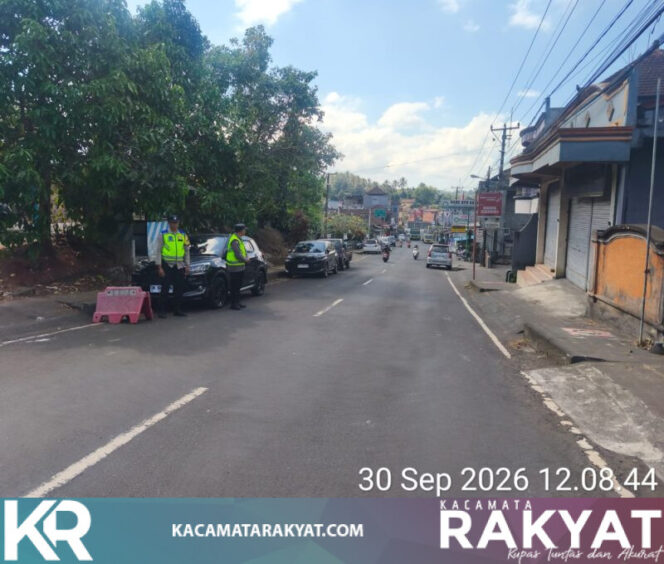 
					*Hadir di Tengah Aktivitas Warga, Polsek Pupuan Jaga Keamanan dan Kelancaran Lalu Lintas