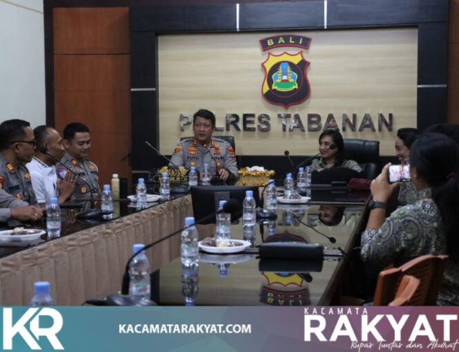 
					*Polres Tabanan dan BPJS Denpasar Bahas Jaminan Kesehatan dalam Ngopi Kamtibmas