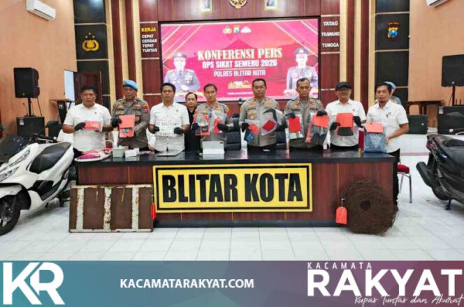 
					Operasi Sikat Semeru 2026, Polres Blitar Kota Bongkar 15 Kasus Kejahatan dan Ringkus 17 Tersangka