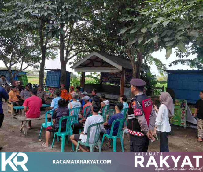 
					Polres Blitar Kota Sosialisasikan Pencegahan Karhutla di Desa Langon
