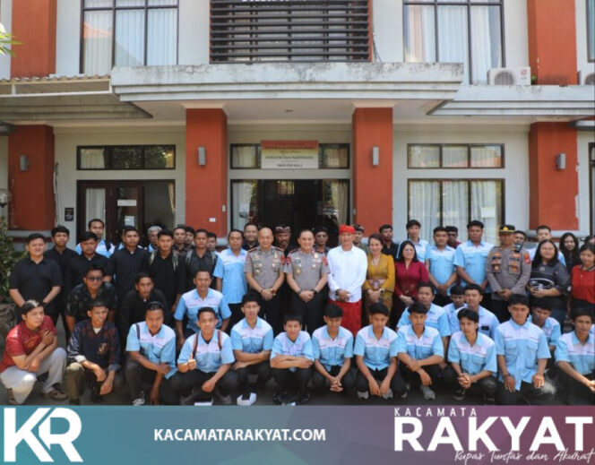 
					*Polisi Peduli Pengangguran, Kapolda Bali Rangkul Pencari Kerja untuk Bangkit dan Mandiri