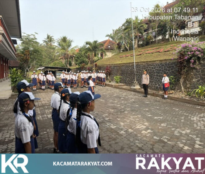 
					*Polsek Selemadeg Gelar Program POLIDIK di SMPN 2 Selemadeg”