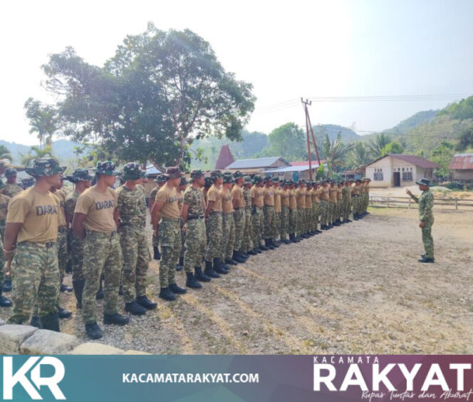 
					Di Tengah Terik Matahari Satgas TMMD Kodim 1613/Sumba Barat Terus Bergerak Untuk Melakukan Pengeboran Sumur Bor