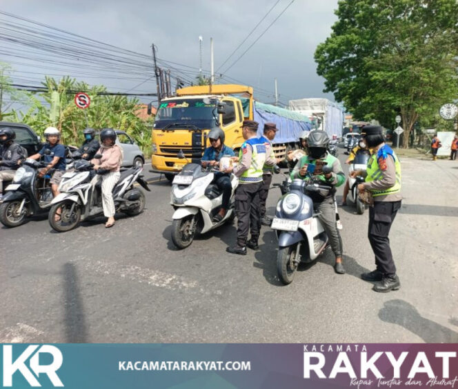 
					*Operasi Patuh Agung 2026, Polres Tabanan Gencarkan Edukasi Keselamatan Berlalu Lintas kepada Pengguna Jalan*